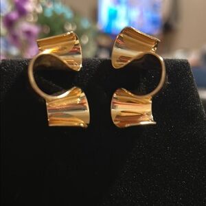 Elegant Gold Color Earrings